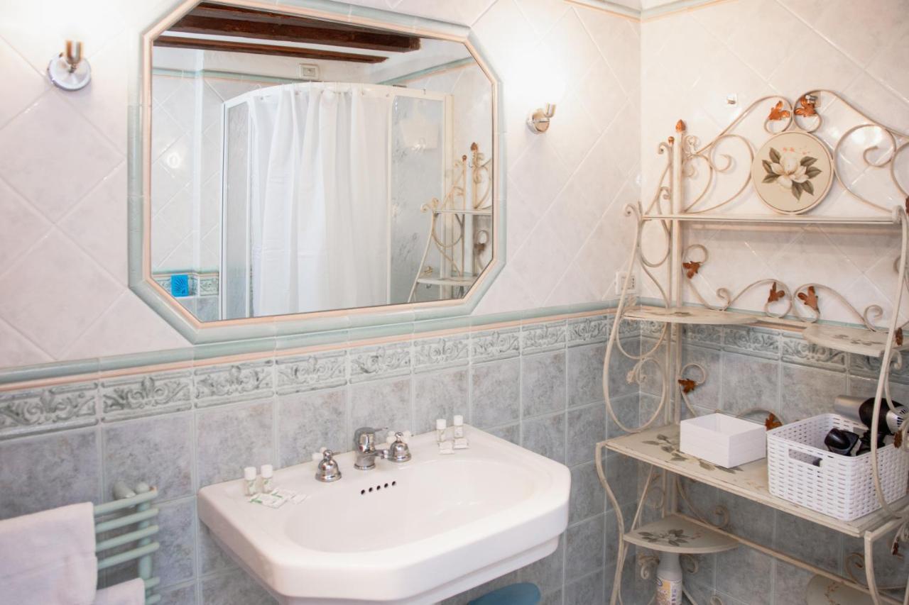 Appartamenti Superior In Via Garibaldi By Bricola Apartments Venice Ngoại thất bức ảnh